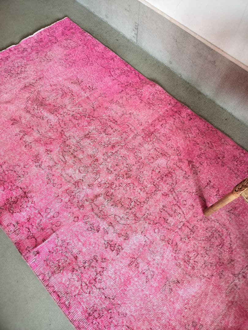 【よし乃】レア/キャンディピンクのヴィンテージトルコラグ　No.663