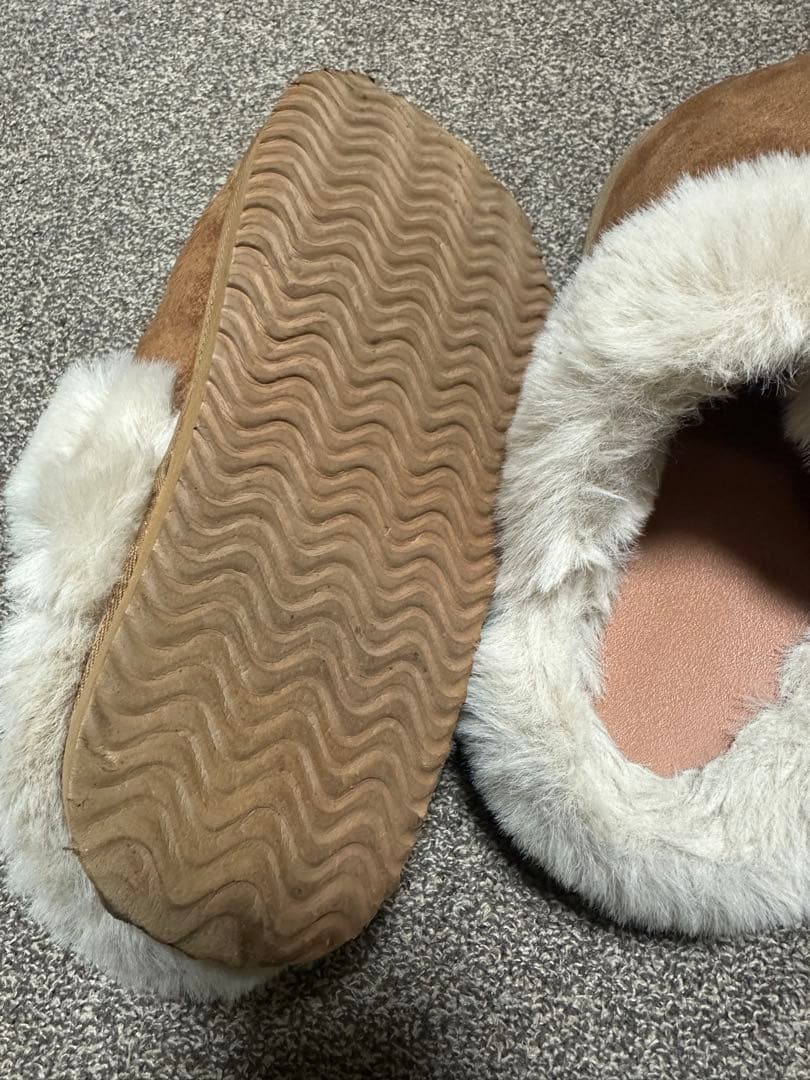 ラクバキ　ファーサボ　ベージュ