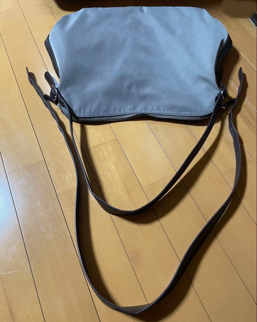 crewre ナイロンレザーショルダーバッグ mocha gray