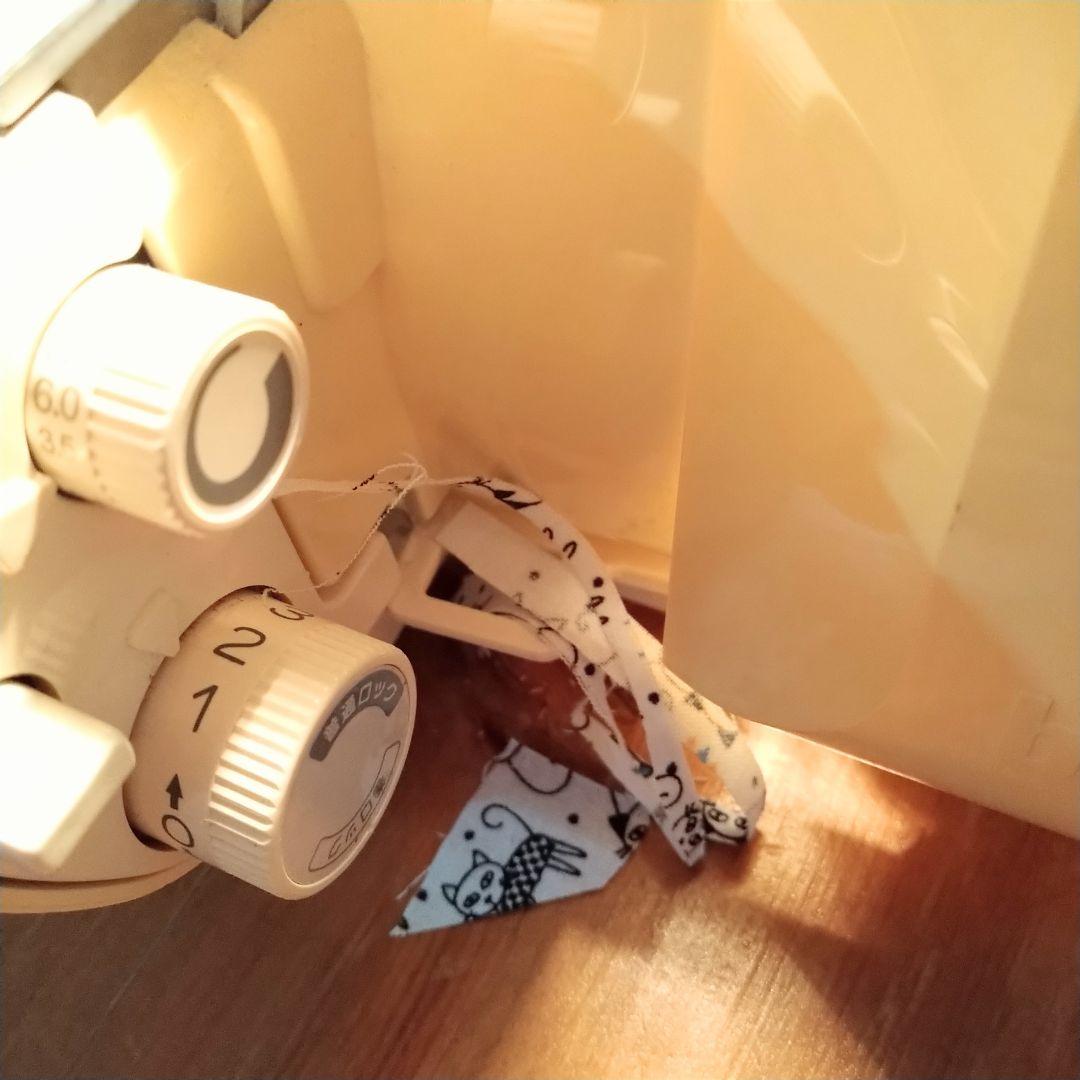 ベビーロック衣縫人BL54 2本針4本糸 ロックミシン