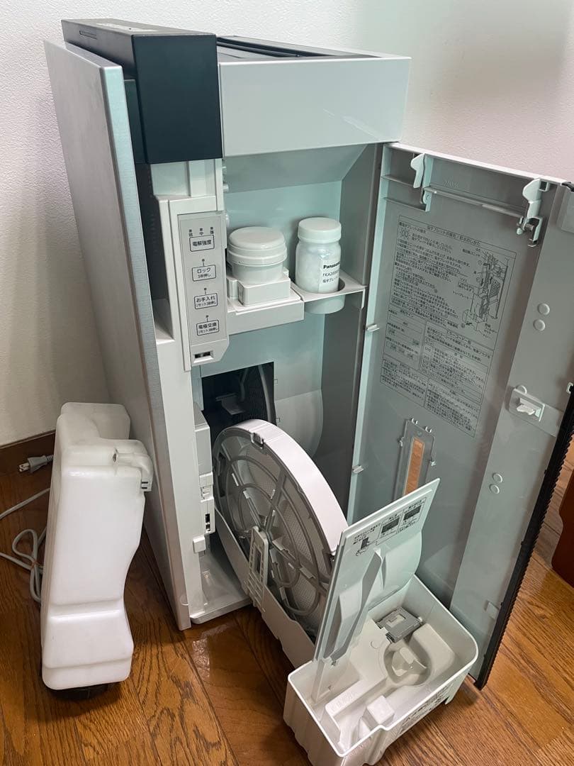 タブレット満タン！2021年製パナソニックジアイーノF-MV4300 シルバー