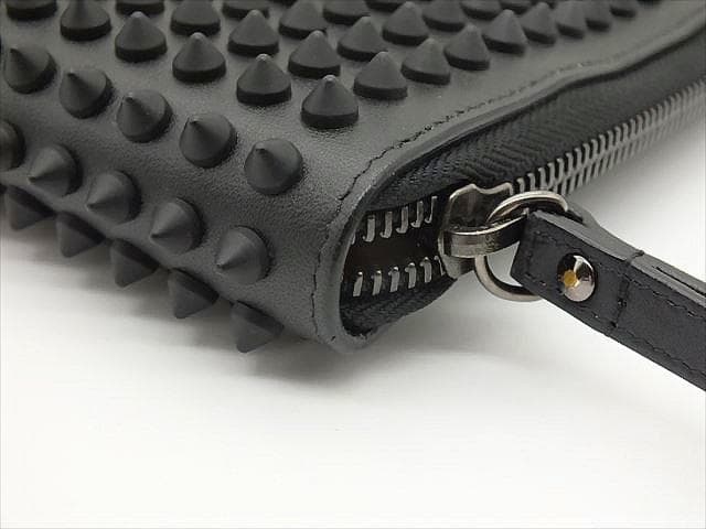 [433]未使用　＊クリスチャン　ルブタン＊　iPad mini　カバーバッグ