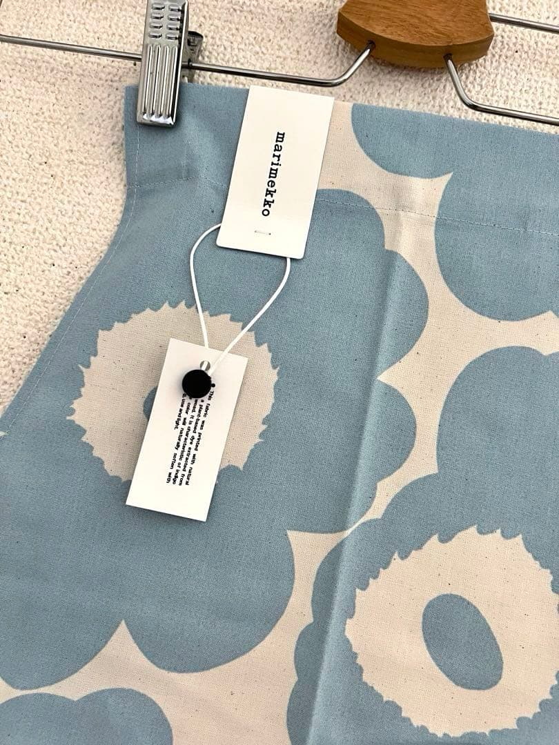 ☆新品未使用☆マリメッコ　marimekko エプロン　ウニッコ　ラスト１点