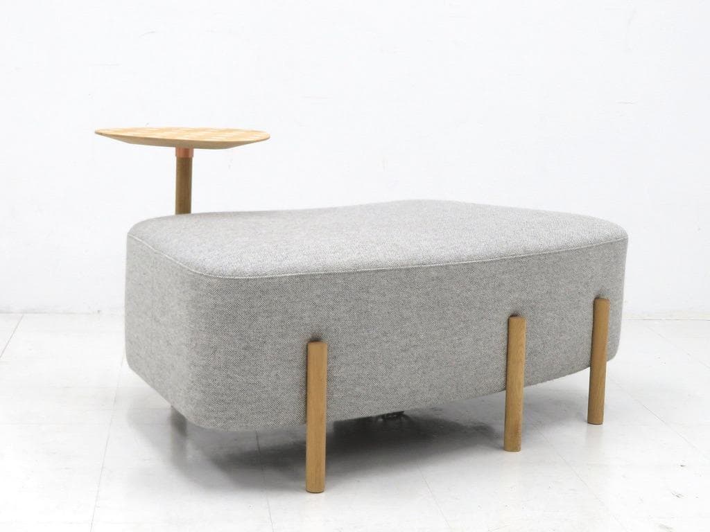 展示品　カリモク　ドラドラ　北欧　オーク材　ソファ サイドテーブル　付き