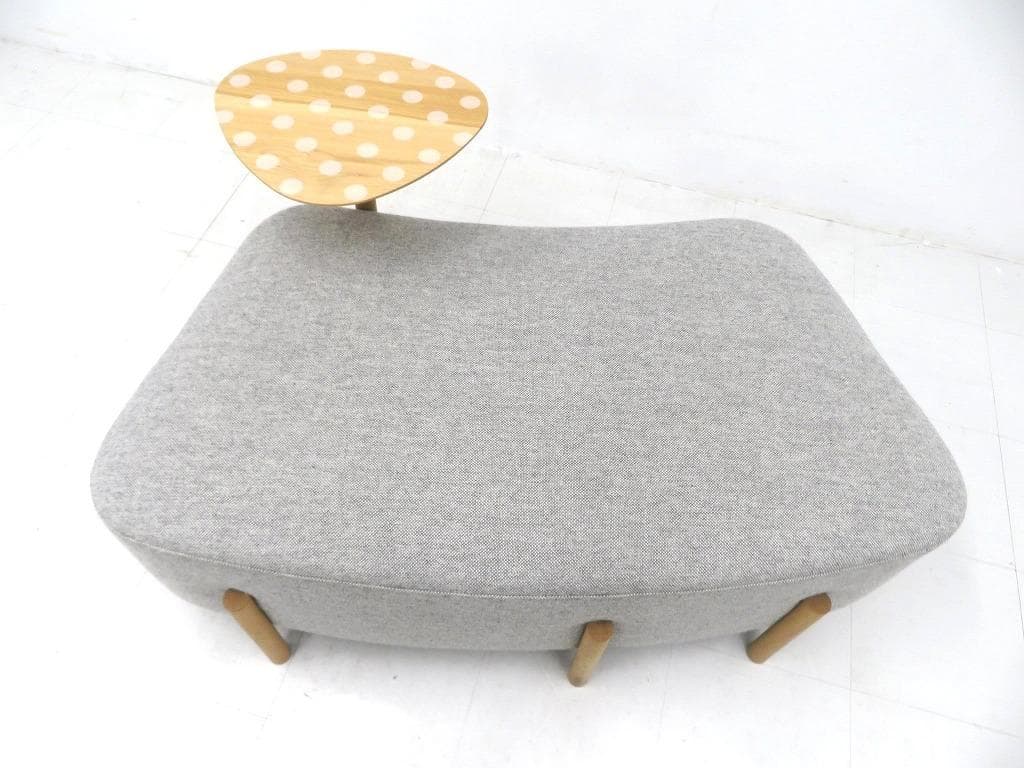 展示品　カリモク　ドラドラ　北欧　オーク材　ソファ サイドテーブル　付き