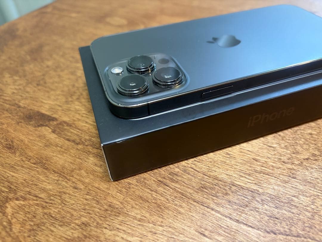 iPhone 13 Pro max (黒) 128GB