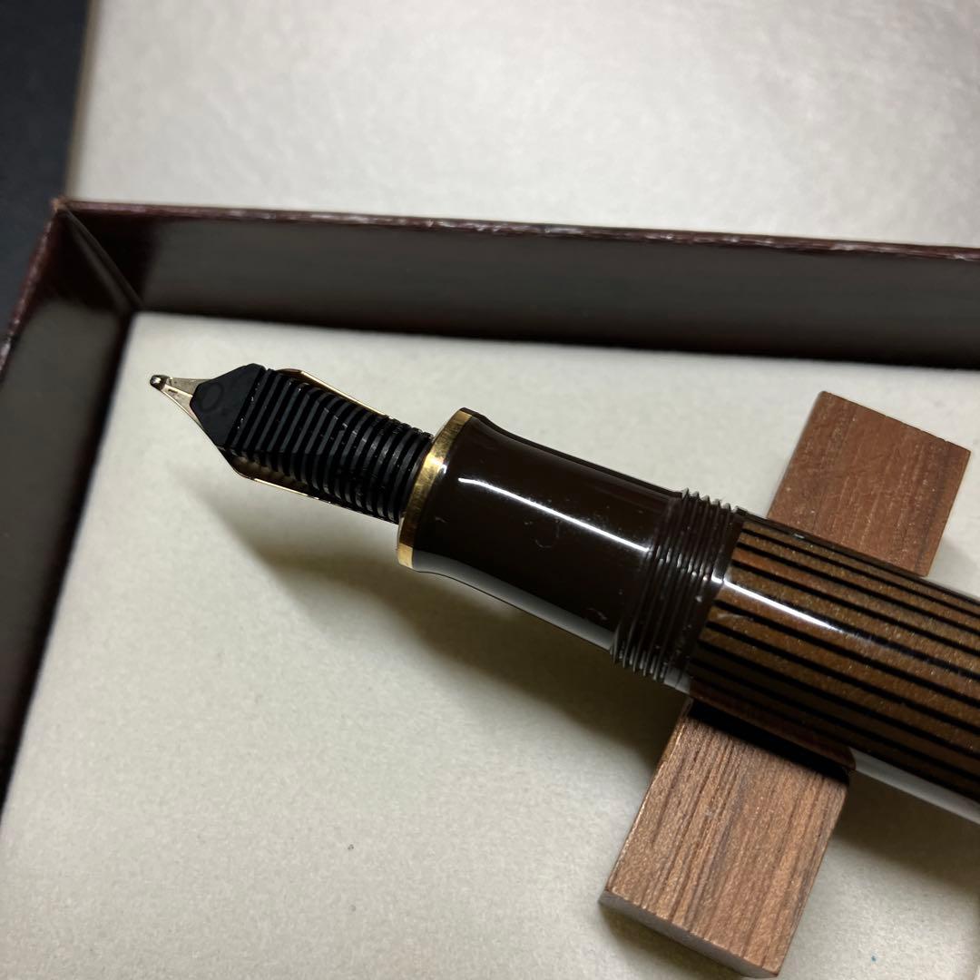 ペリカンM800 ブラウンブラック　中字　 試筆程度の美品