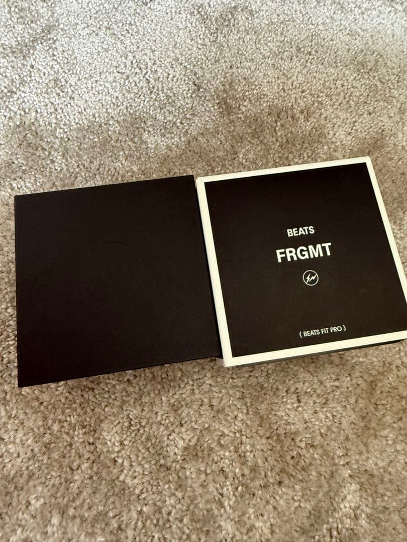 Beats Fragment Design Bluetoothイヤホン