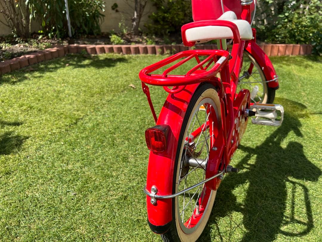 茶碗蒸し 16インチ　ハローキティ 子供用自転車 赤　補助輪付き