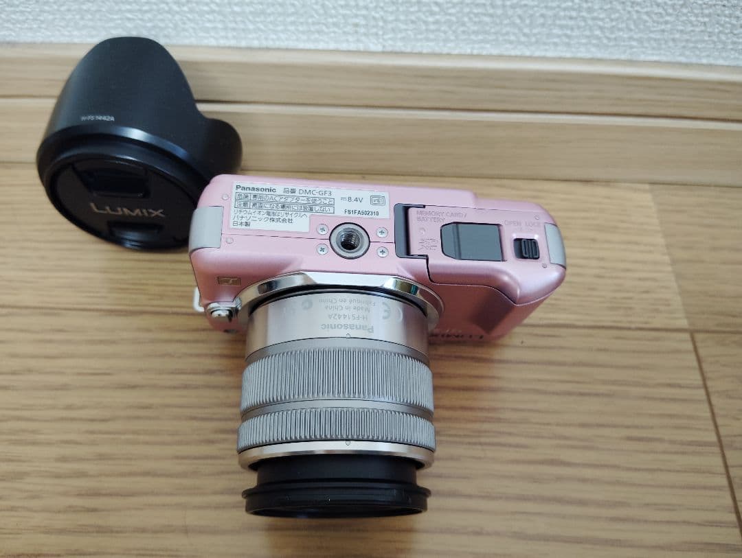 【極美品】Panasonic Lumix DMC-GF3 ピンク ミラーレス一眼