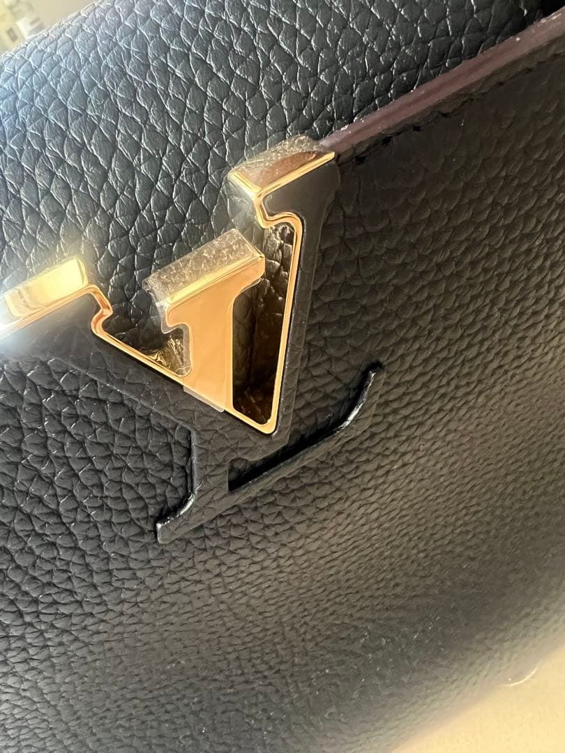 Louis Vuitton トリヨン カプシーヌMM ブラック ハンドバッグ