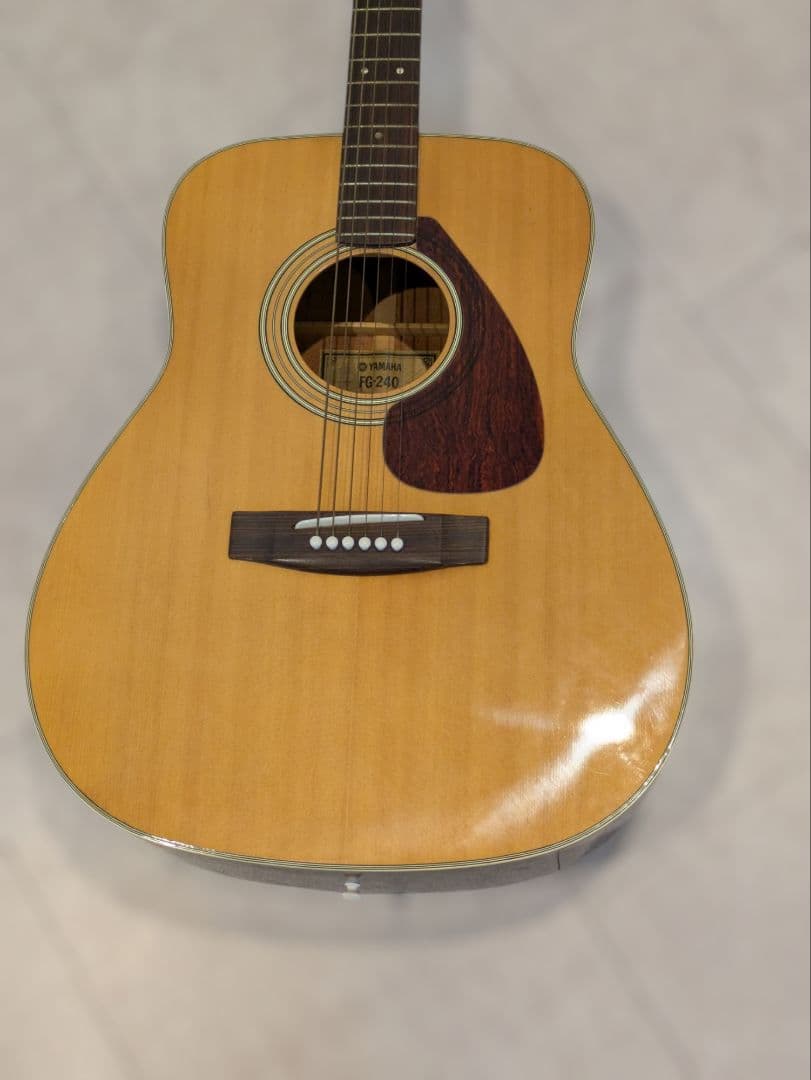 YAMAHA ヤマハ FG240 アコースティックギター ケース付き