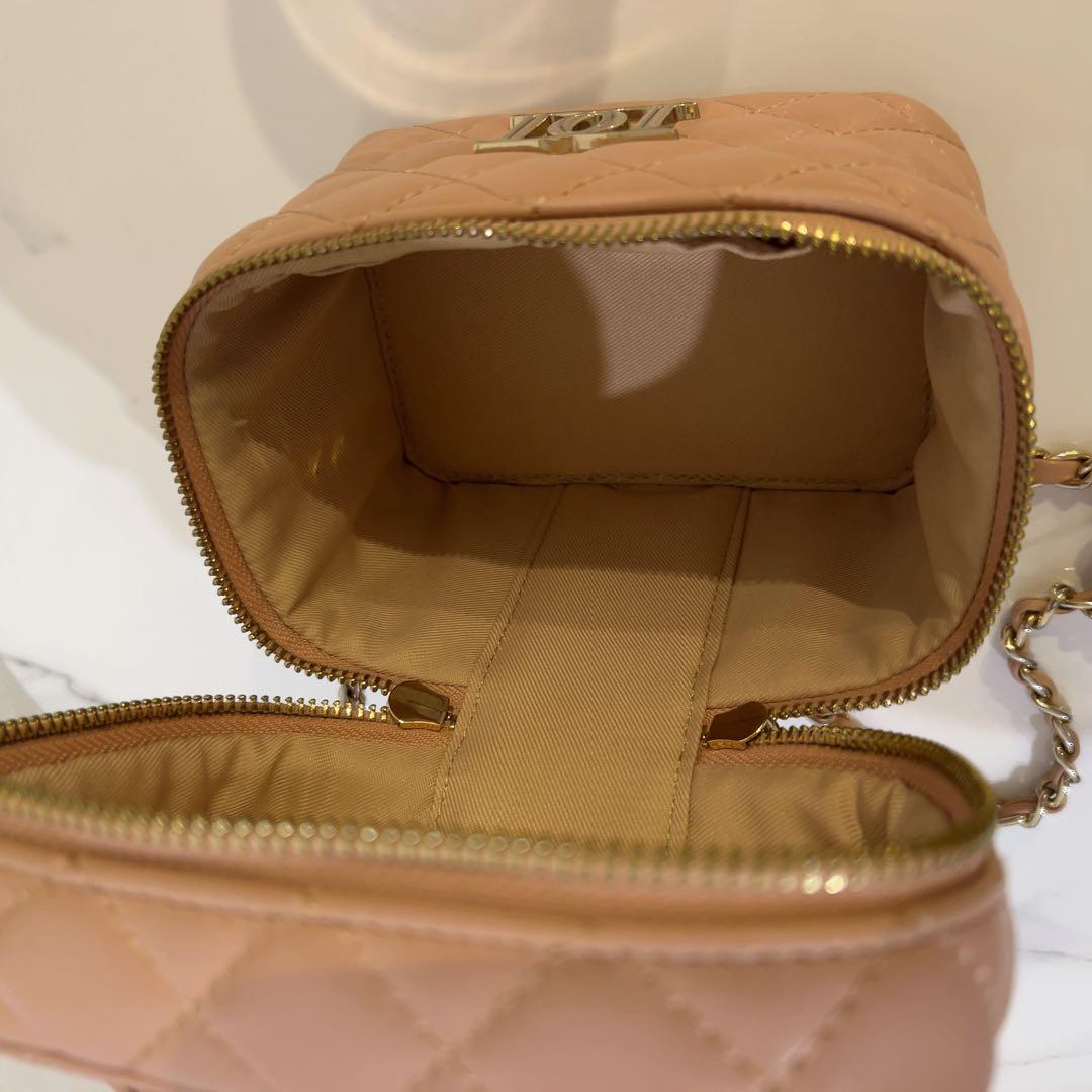 Darich ゴールドパーツキルティングスクエアミニバッグ