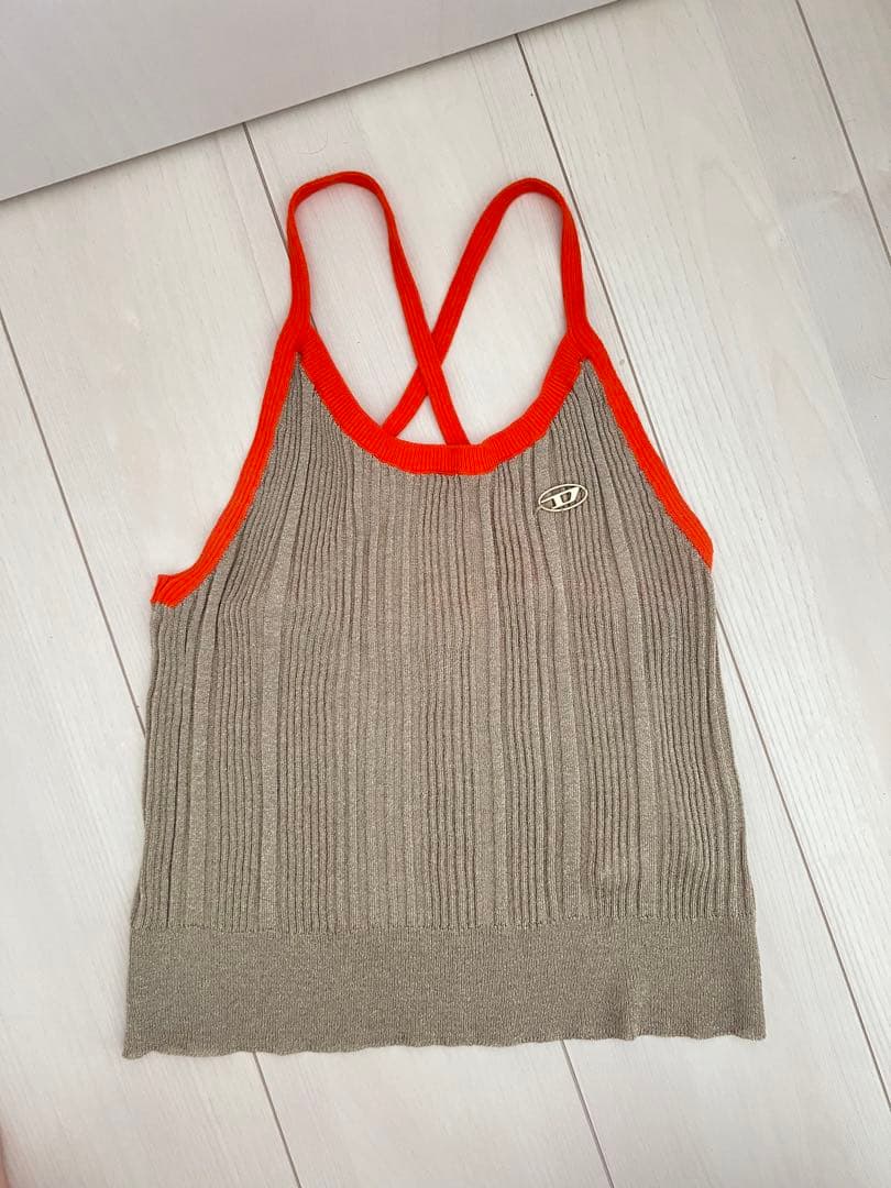 DIESELリブ編みベージュオレンジキャミソール とうあ着用