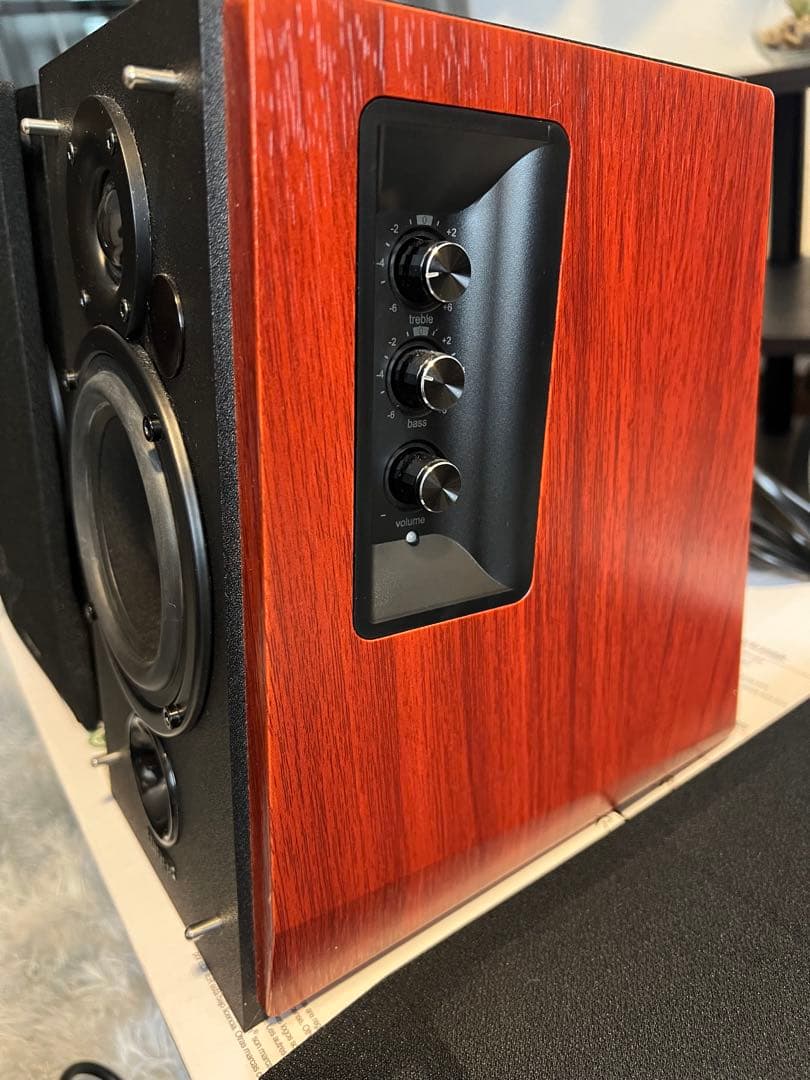 スピーカー・ウーファー Edifier R1700BT