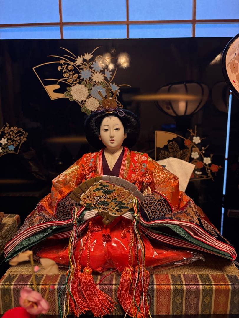 ひな祭り　伝統的 雛人形 •装飾品