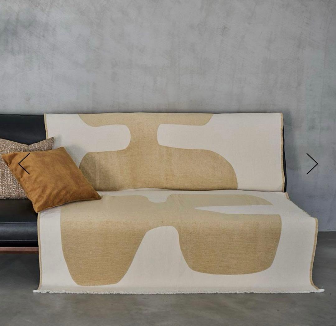 アクタス　ACTUS NUBE スローケット 130 x 180cm ベージュ