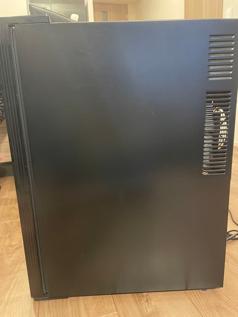 ◆美品◆WIEワインクーラー　静音式　ペルチェ式　ワインセラー