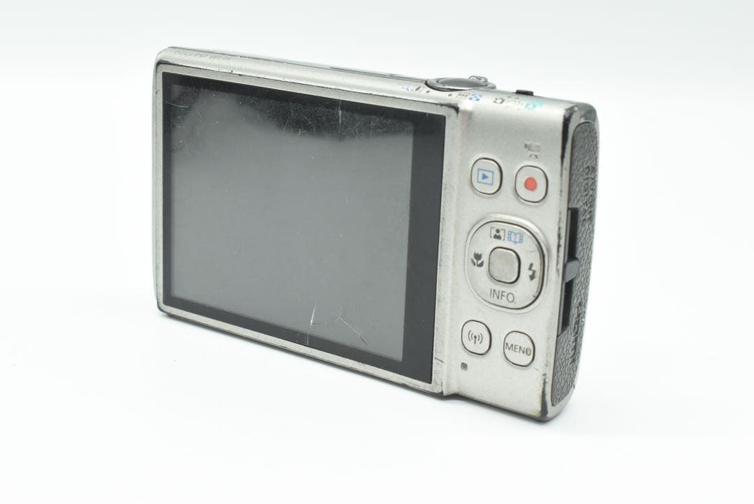 Canon キャノン　コンパクトデジタルカメラ IXY650