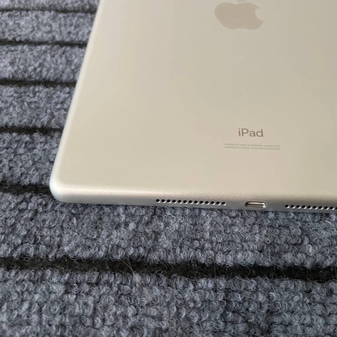 75【早い者勝ち】 iPad 7世代 32GB Wi-Fi シルバー