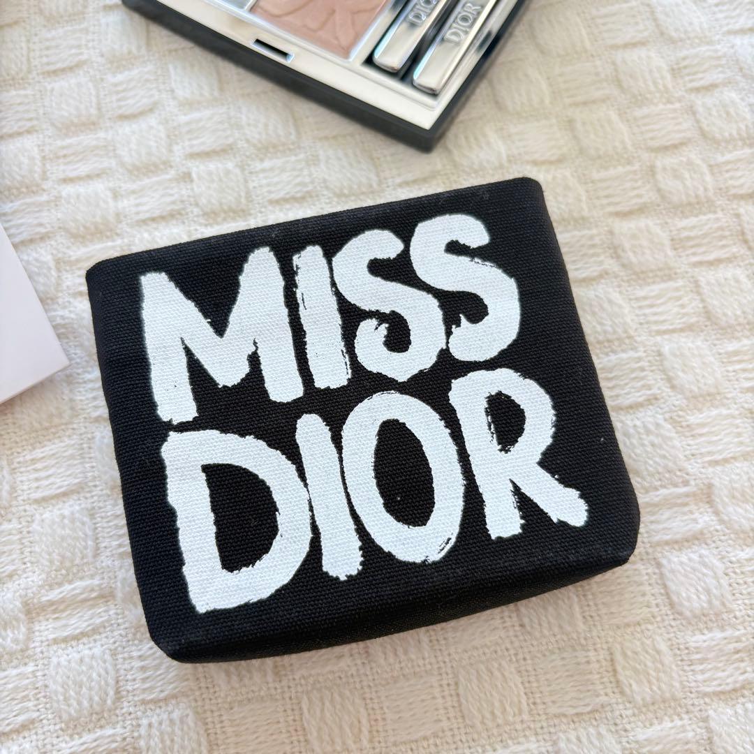 【新品未使用】DIOR ディオールショウ サンク クルール 限定品　931