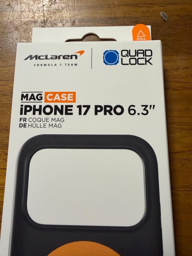 QuadLockMcLarenコラボ iPhone17Pro用ケース 国内未発売
