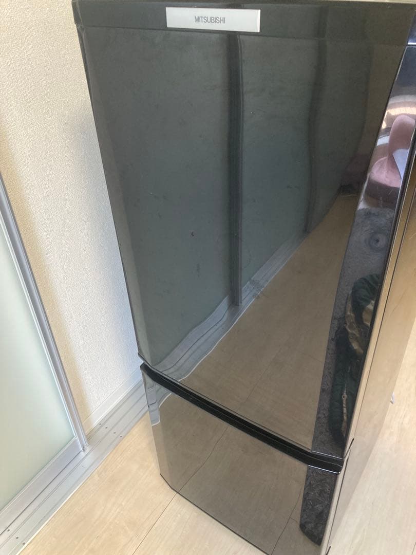 三菱 ノンフロン冷蔵庫 MR-P15W-B 146L 一人暮らし