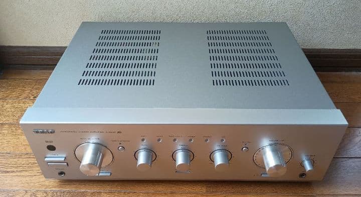 TEAC A-R630プリメインアンプ