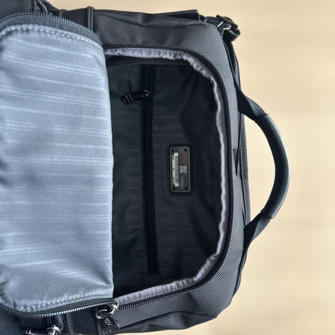 美品　TUMI メンズ　ビジネスリュック　ブラック