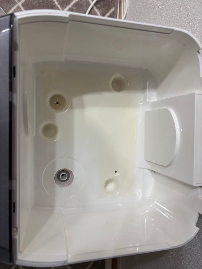 every freciou miniウォーターサーバー　カートリッジ2本付き