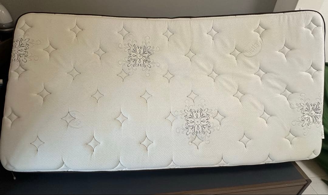 定価34万→9万　サータ（Serta）マットレス：シングルベッド　セット