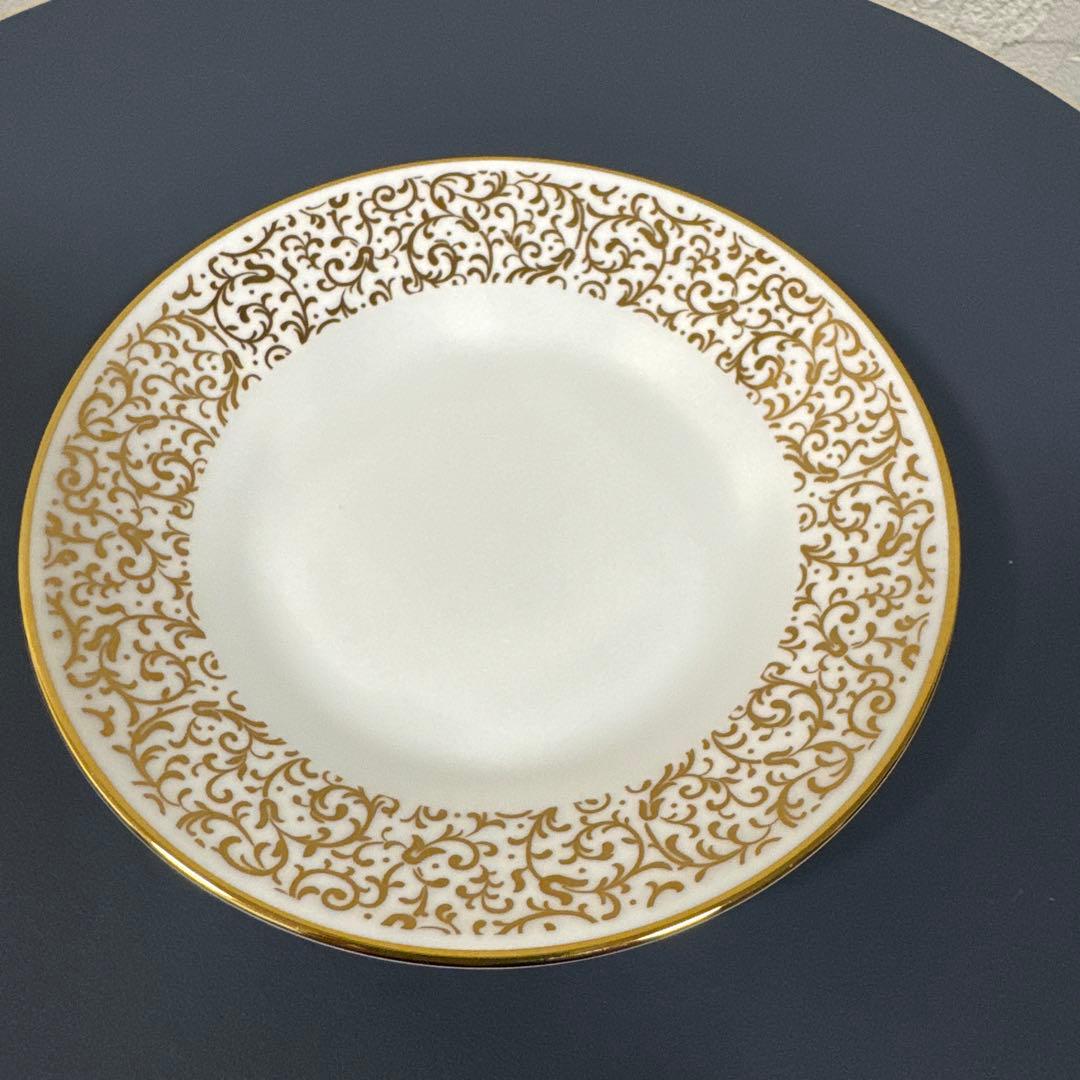 ウェッジウッド　ヴェラ・ウォン　ペアカップ＆ソーサー　プレート