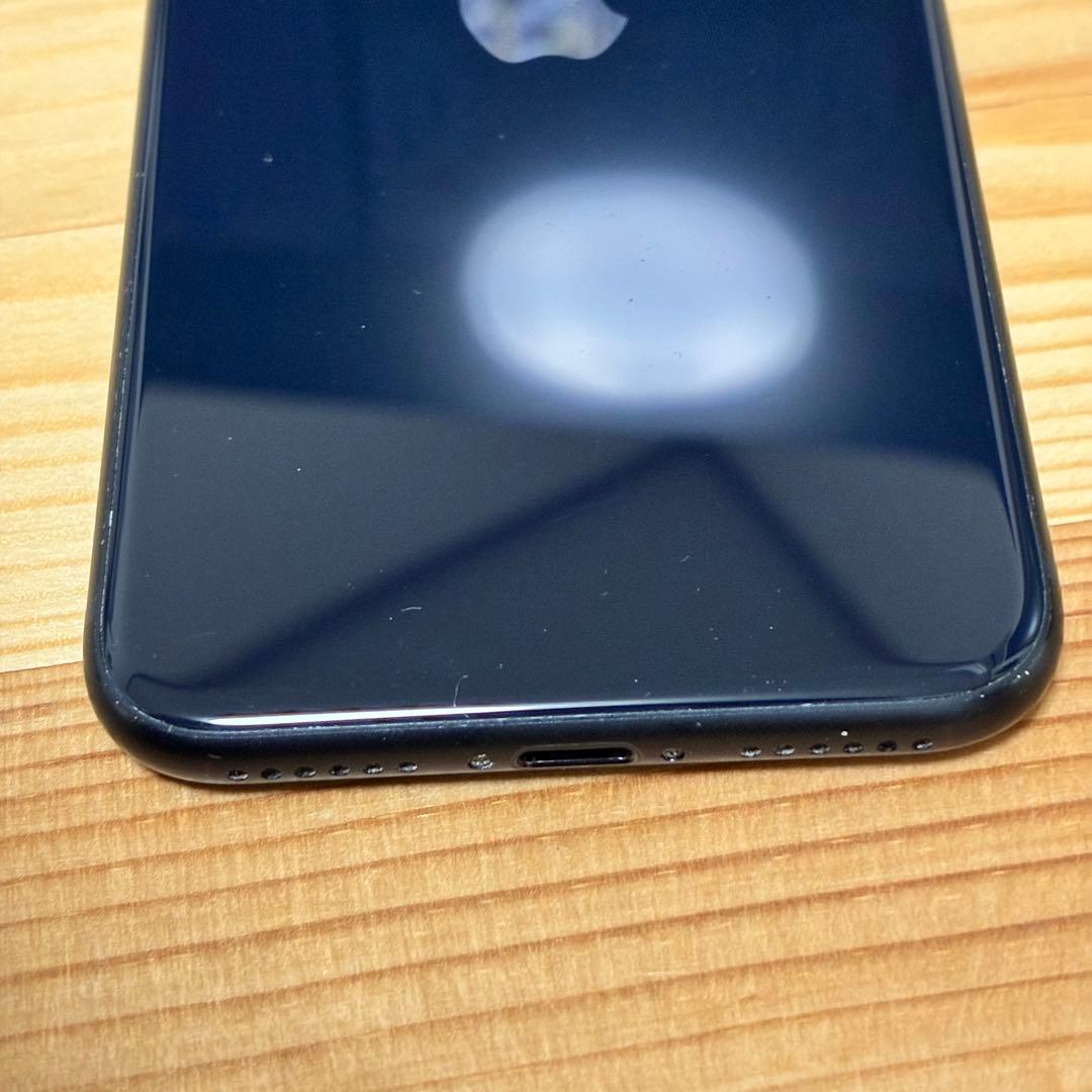 k*e様 バッテリー新品　iPhoneSE第3世代64GB SIMフリー　美品