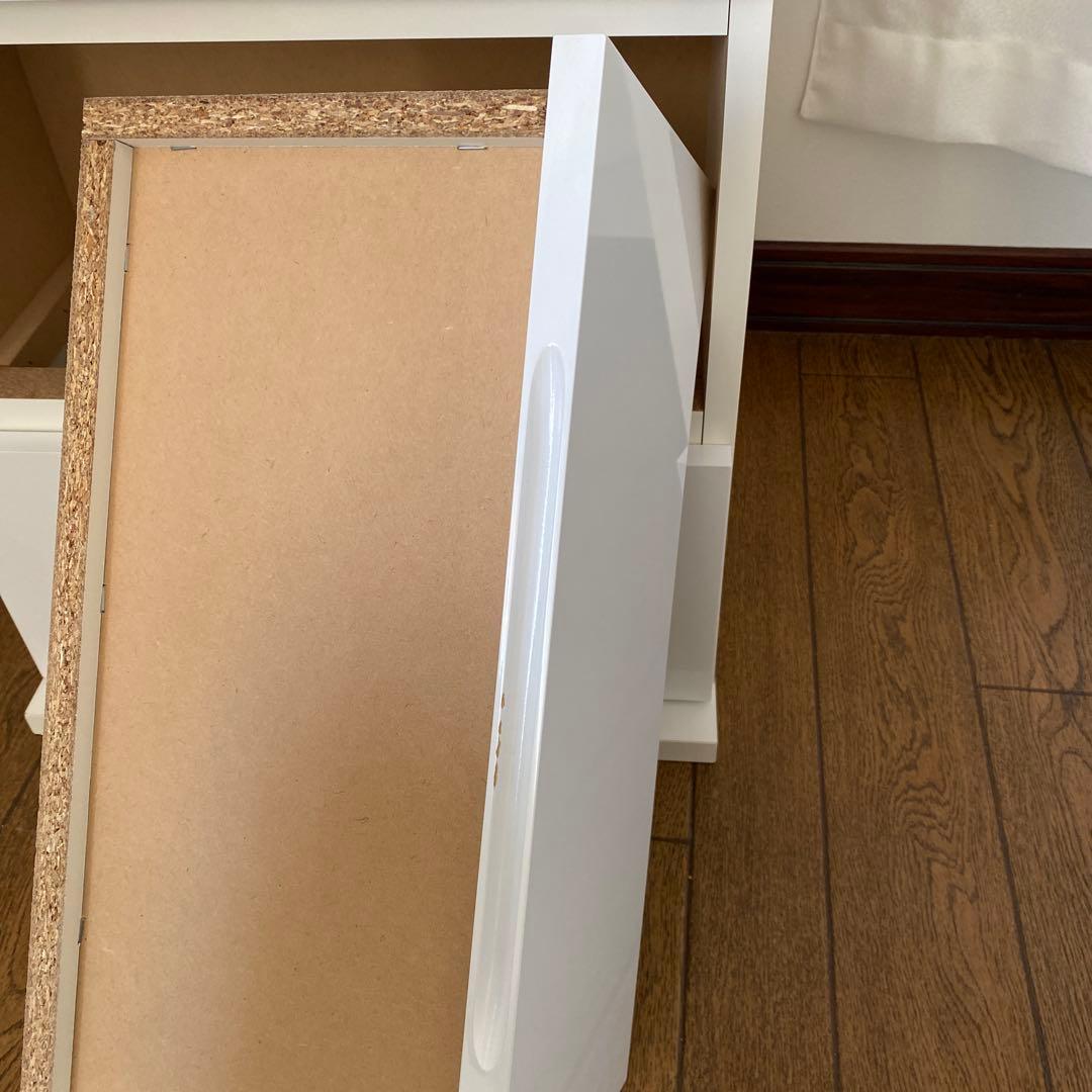 ホワイトチェスト 4段 引き出し付き　 薄型ホワイトサニタリーストッカー