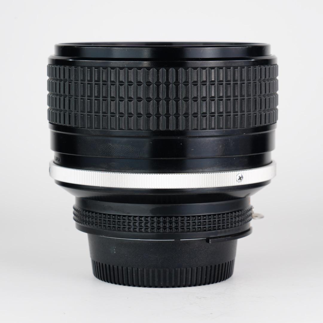 【極美品】動作◎ ニコン Ai-s Nikkor 85mm F1.4 257