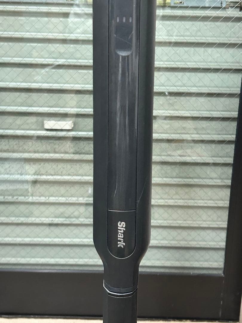 Shark シャーク　コードレススティッククリーナー　CS601JBK