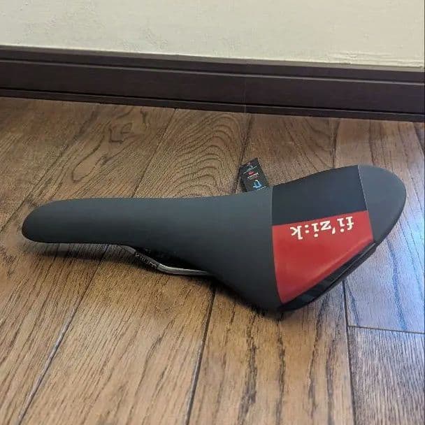 fi'zi:k Aliante R3 フィジーク アリアンテr3 k:ium