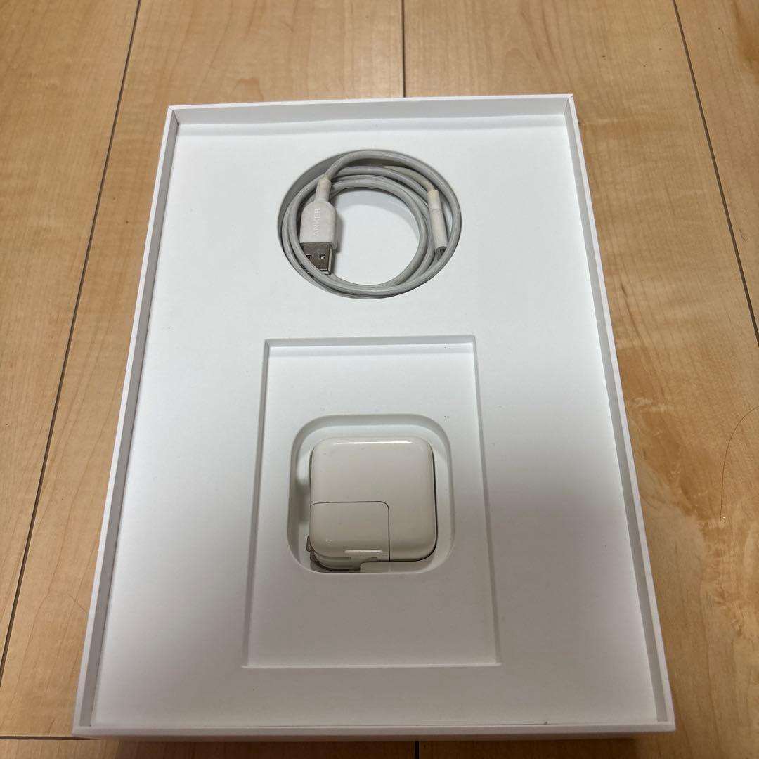 Apple iPad (第7世代) 128GB シルバー　 Wi-Fiモデル