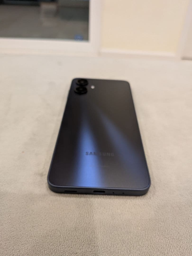 Samsung Galaxy a25 5g ブラック本体＋透明ケース