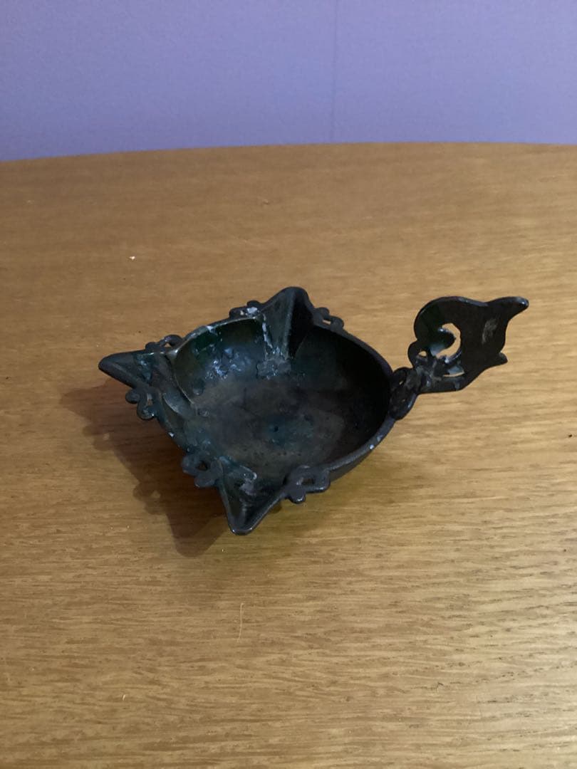 西洋アンティーク　銅　灰皿　小物入れ　飾り皿　トレー