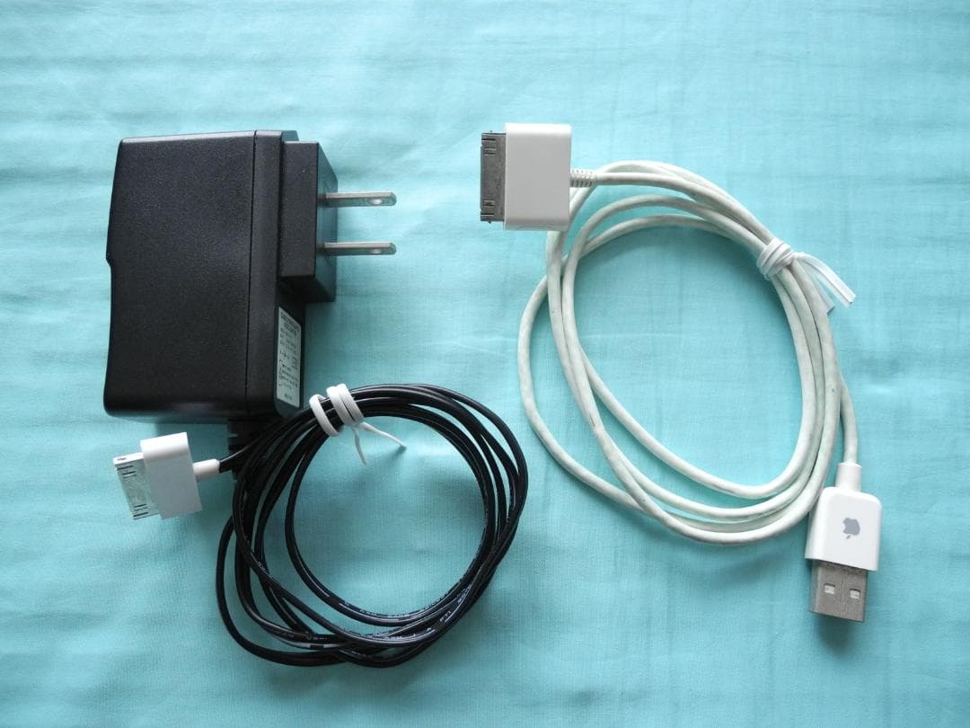 動作品　第3世代iPod　ACアダプター付き