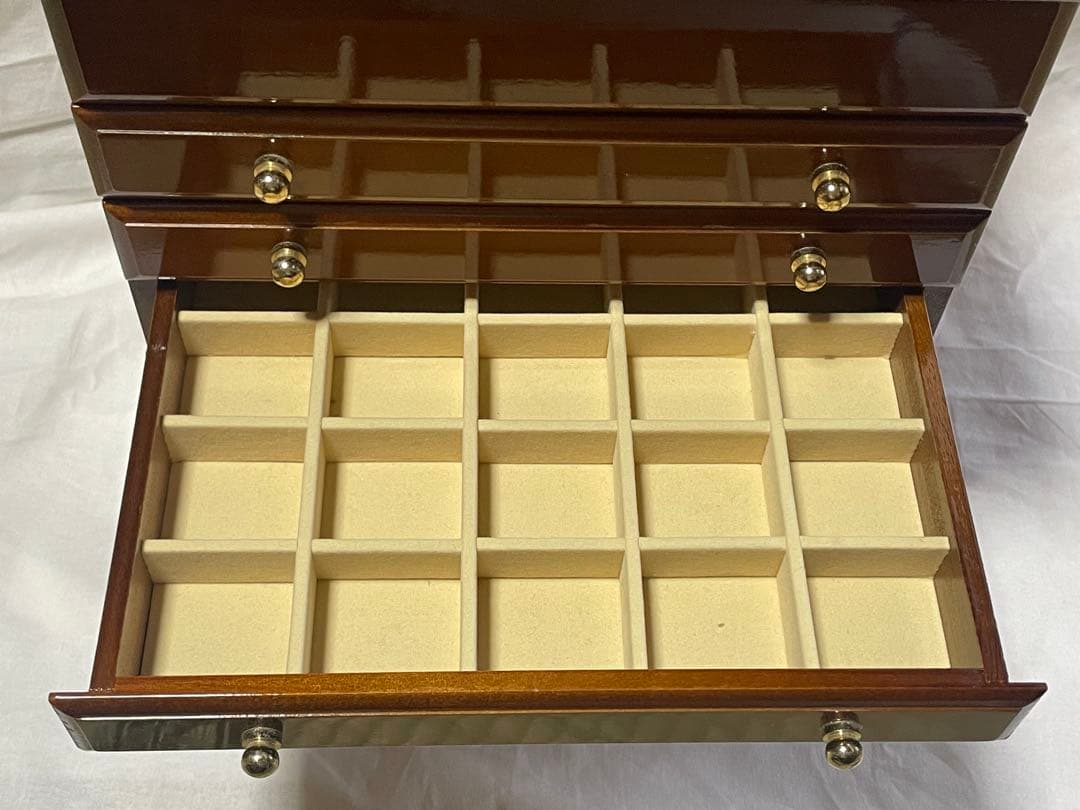 イタリア製　豪華な象嵌細工 ジュエリーボックス　ジュエリーボックス