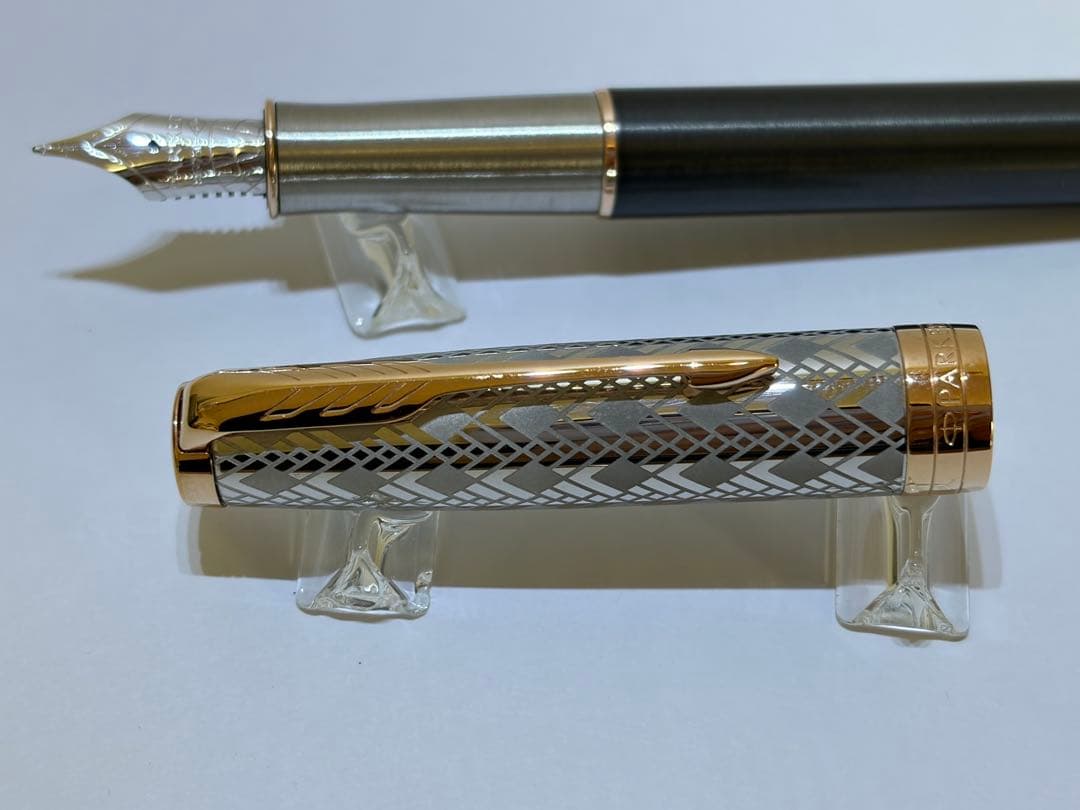 パーカー万年筆　ソネットプレミアムメタル&グレイPGT 細字