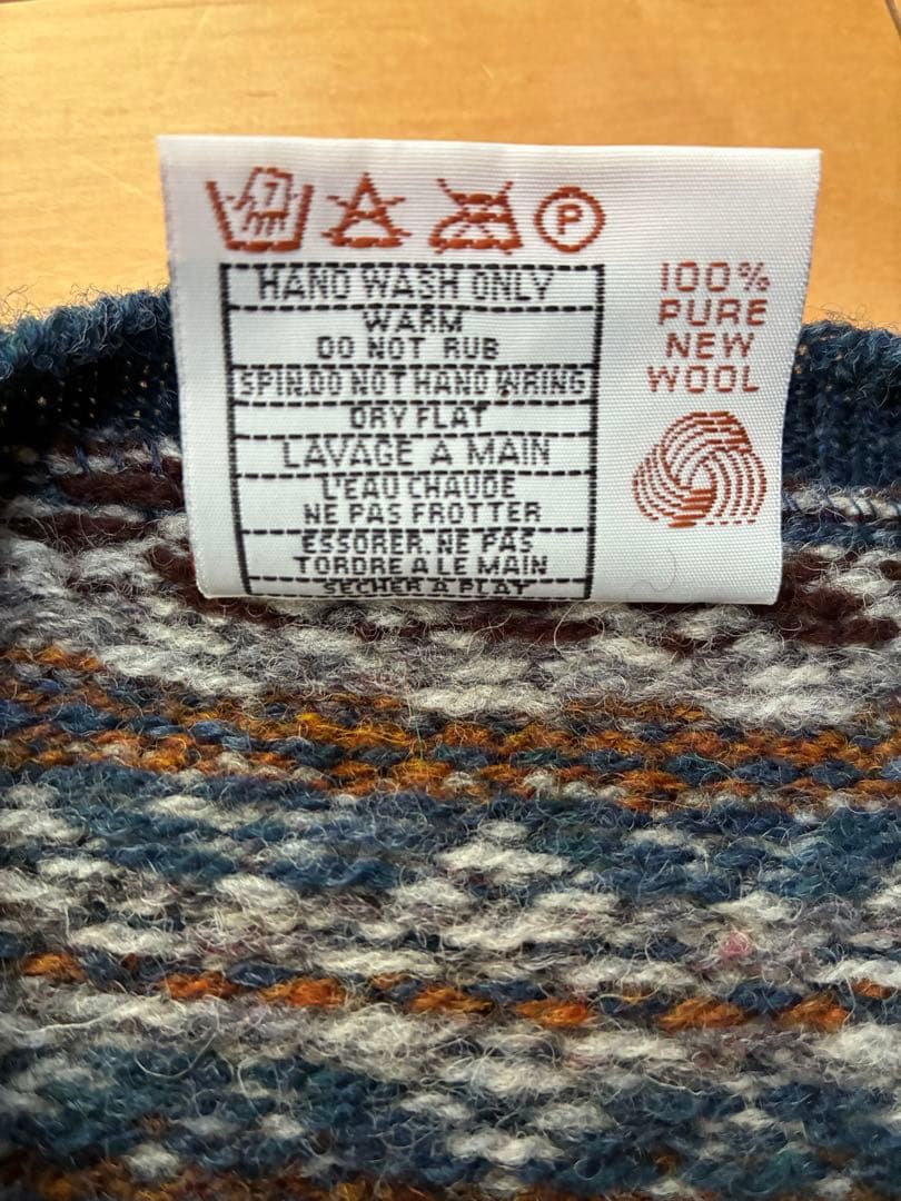 【美品】ジャミーソンズ（Jamieson's ）フェアアイル柄 ベスト