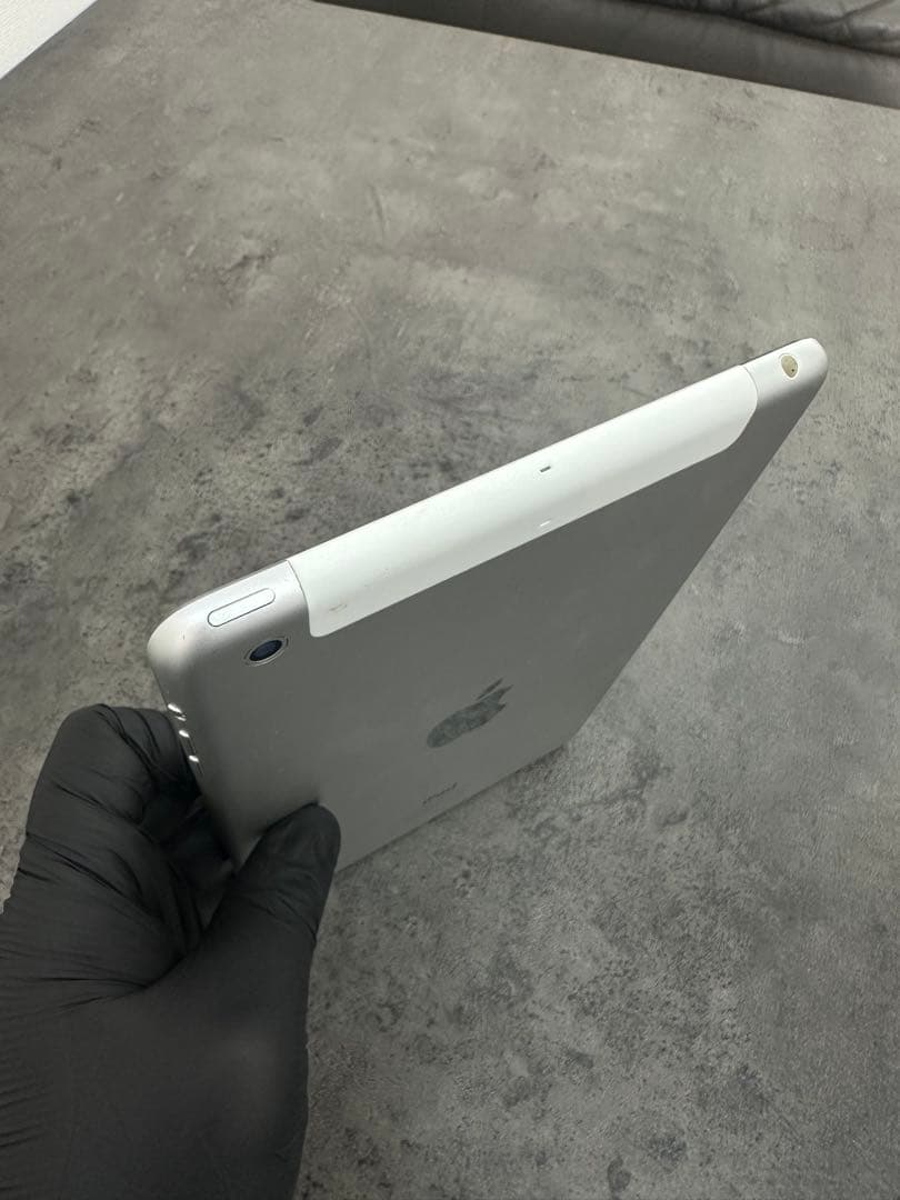 iPad本体 iPad Mini 2