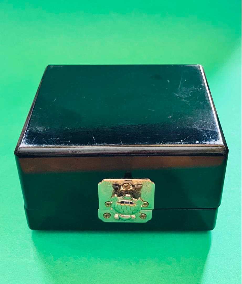 黒い木製 蝶と花のデザイン 宝石箱 貝殻細工 鏡付き 伝統工芸品 ゴージャス