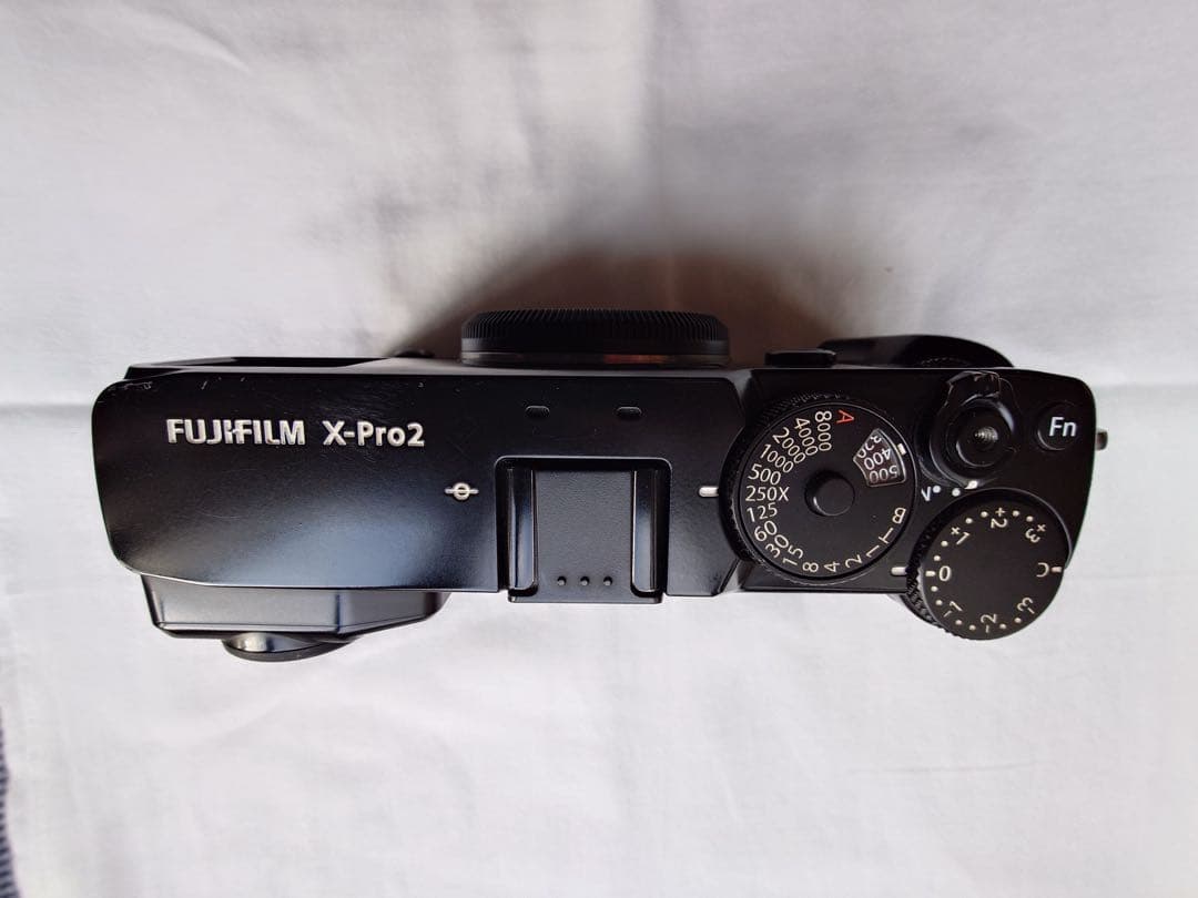 Fujifilm X-Pro2 ブラック ボディ　+ 純正チャージャー