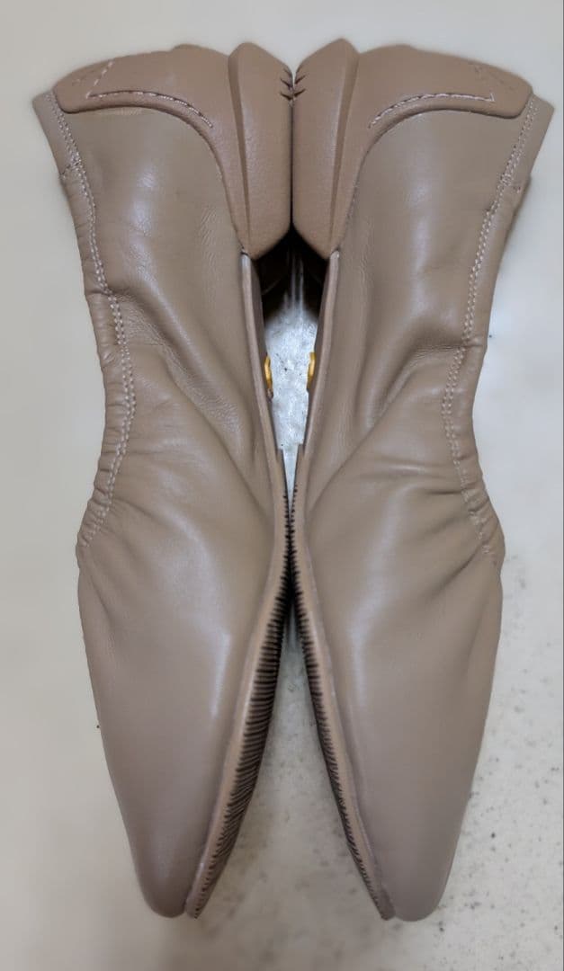 SHISEI ベージュ フラットシューズ