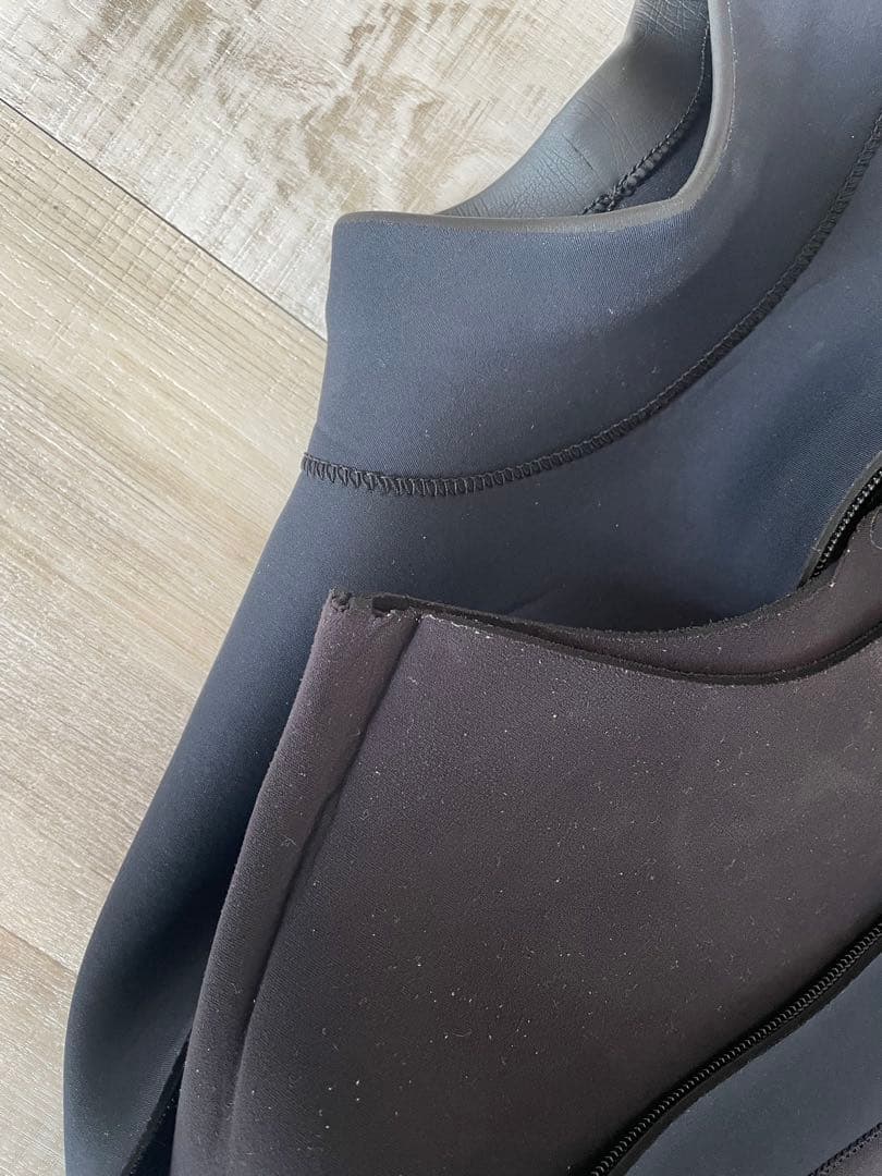 ウェットスーツ　ジョーフル3㎜　メンズML　オールブラック