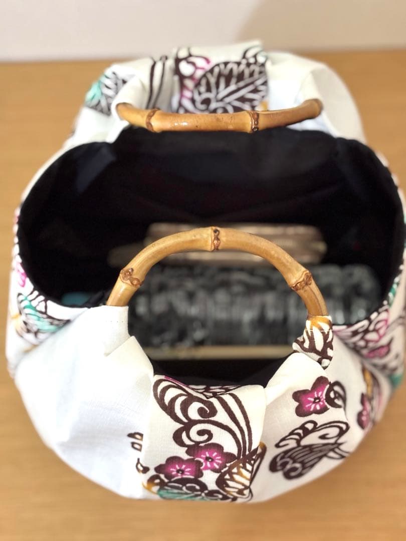 和装バック着物バック琉球紅型・琉球柄・葵の柄（白）入学卒業結婚七五三振袖お宮参り